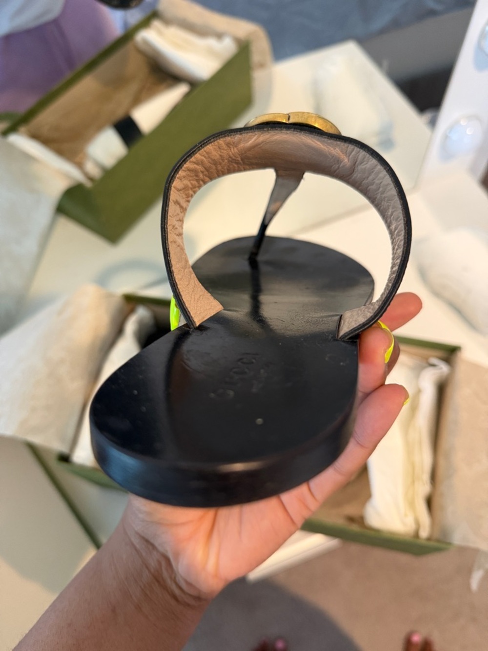 Gucci Black Leather Thong Sandals with Gold Double G - Picture 5 of 10